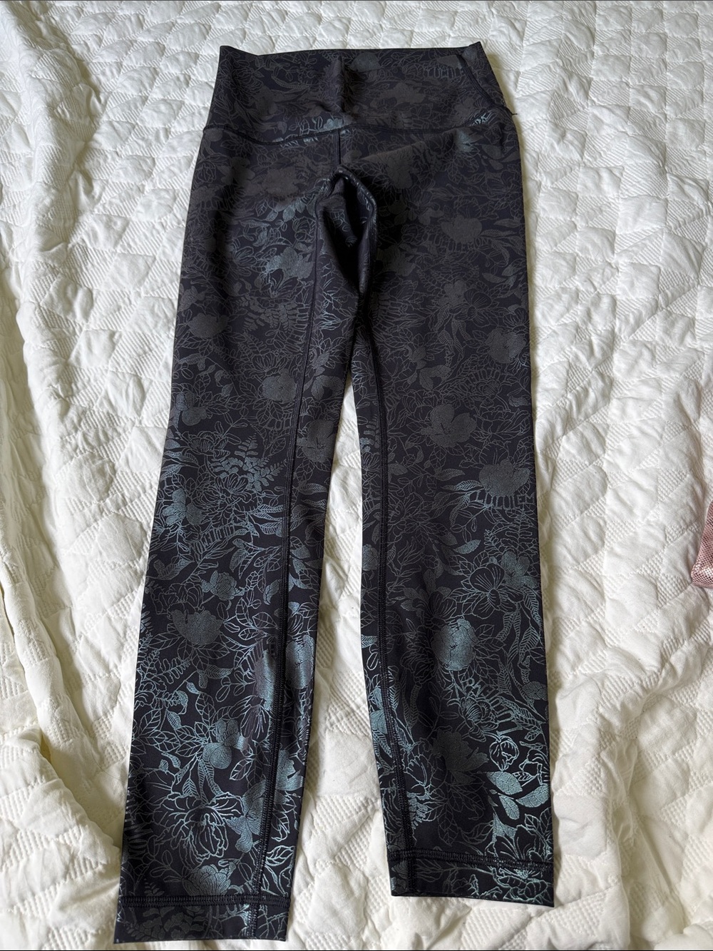 lululemon metallic Lululemon on Leggings w/light Green Floral Print - SZ 6